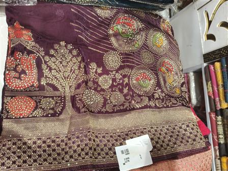 Ho Meena Zerkin Saree · Wine